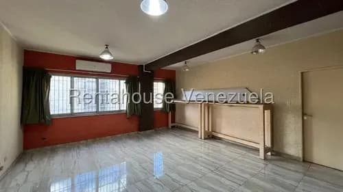 Oficina En Alquiler Parroquia La Candelaria 26-4584