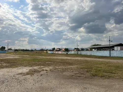 Oportunidad De Inversión Extraordinario Y Amplio Terreno De Topografía Regular Con Ubicación Estratégica Urbanización El Roble, Los Guayos