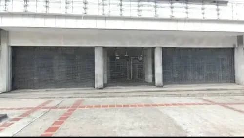 Local A Nivel De Calle, En La Av. Victoria Con Area De Recepcion, Baños, Oficinas
