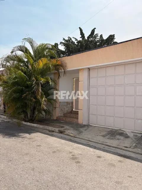 ¡Tu nuevo hogar te espera en el Corazón de Cagua! Ubicado en Residencia El Bosque .