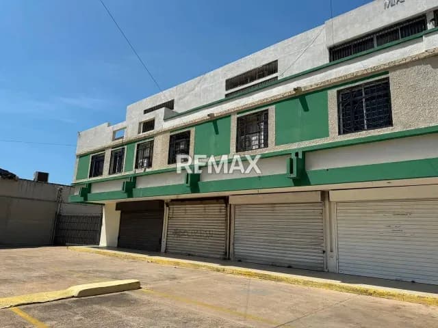 Local Comercial Edificio Manaure Av. Goajira