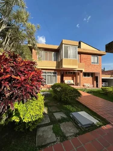 Casa En Venta Ubicada En El Castaño Urb.lomas De Palmarito Maracay Edo.aragua. Kl