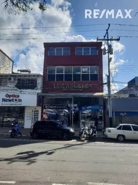 SE ALQUILA LOCAL COMERCIAL 4 EN EL EDIFICIO LOS ANGELES