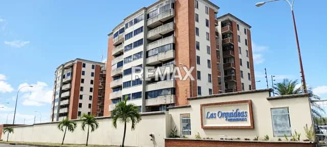 Apartamento Moderno en venta. Las Orquideas