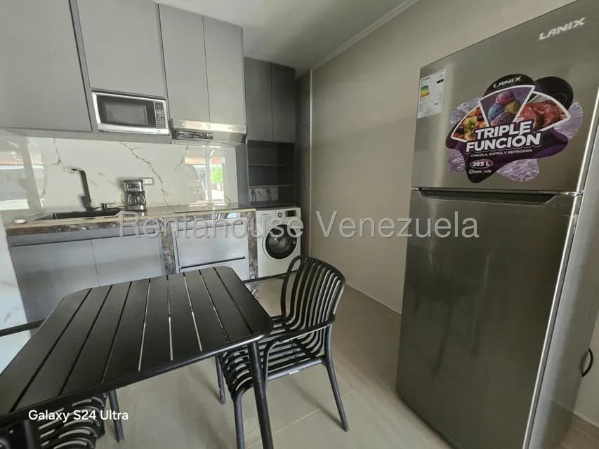 Apartamento (1 Nivel) en Alquiler en Intercomunal, Zulia