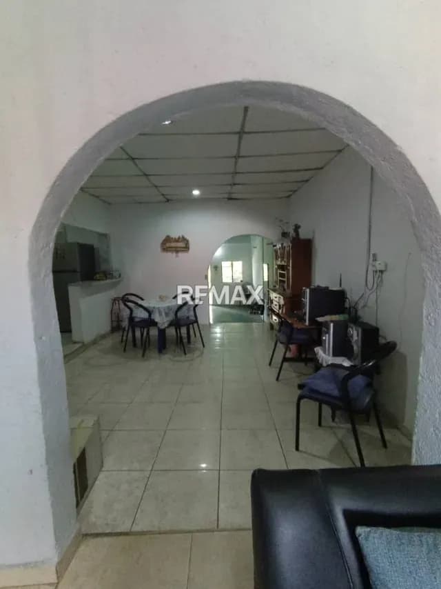 Casa Comercial