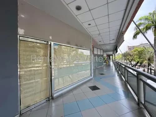 Cf Amplio Local Comercial En C.c. Pase Las Delicias Ii En Alquiler!! Listing 26-18518