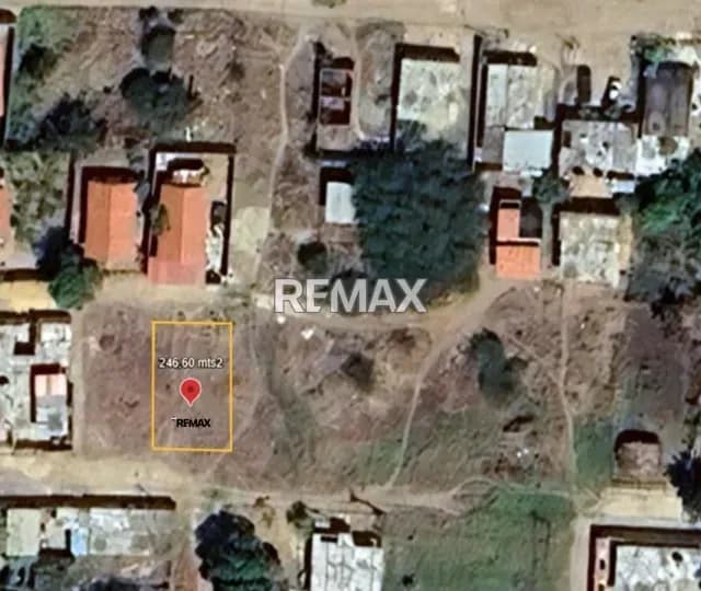 ¡OPORTUNIDAD ÚNICA! TERRENO RESIDENCIAL LOTE 38 DE 246M² (12X20M) FRENTE A VILLA ROSA. ACCESO ASFALTADO Y DE TIERRA , SERVICIOS ACTIVOS PARA TU PROYECTO A MEDIDA. ¡AGENDA TU VISITA AHORA!
