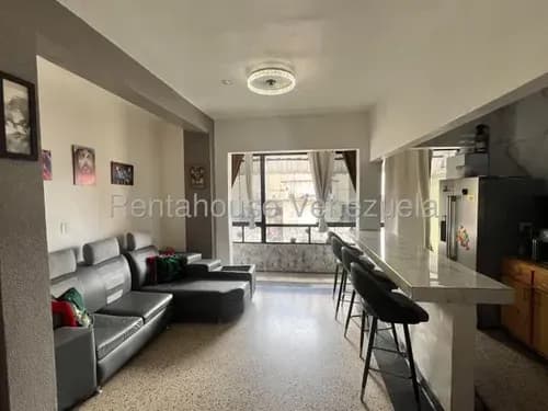 Apartamento En Venta En Chacao Con Excelente Distribución Y Ubicación Privilegiada #26-14780 Magaly