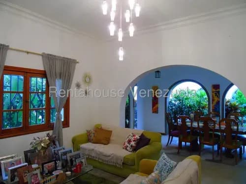 Encantadora Y Confortable Casa Venta En Altamira 2619857 Ijp