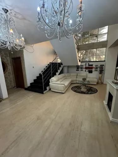 Las Villas Casa En Venta, Campo De Golf Con Muelle.