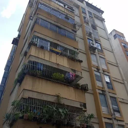 Venta Apartamento Para Remodelar De 141,45 M2 Piso Bajo