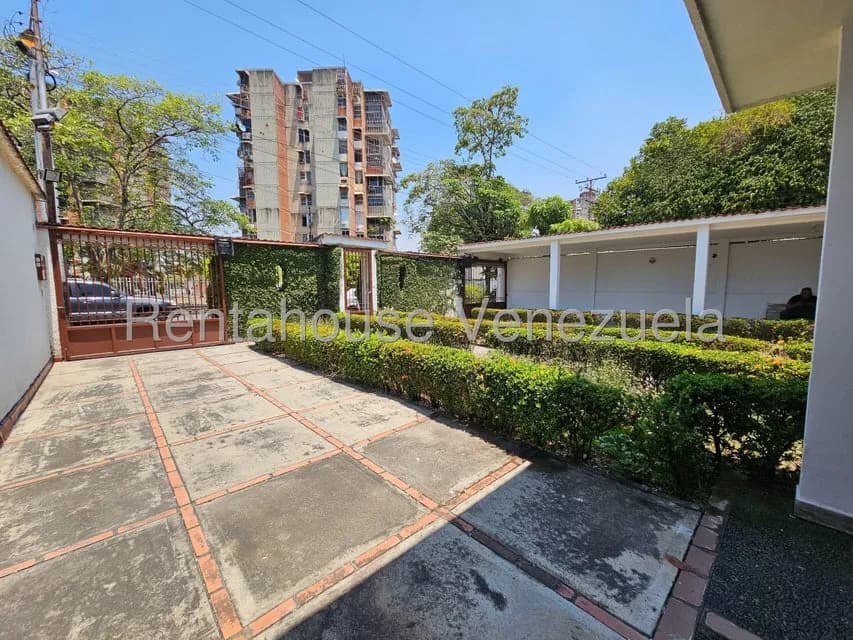 Casa (Duplex) en Venta en San Jacinto, Aragua