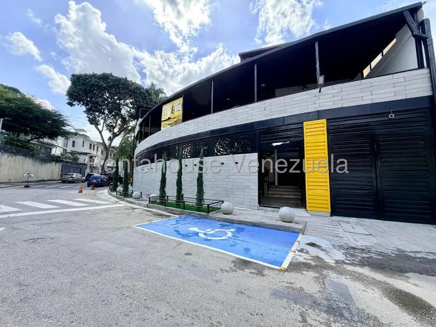 Casa (Multipes Niveles) en Venta en San Roman, Distrito Metropolitano