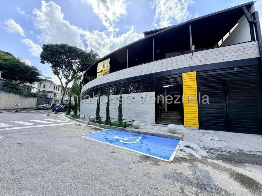 Casa (Multipes Niveles) en Venta en San Roman, Distrito Metropolitano