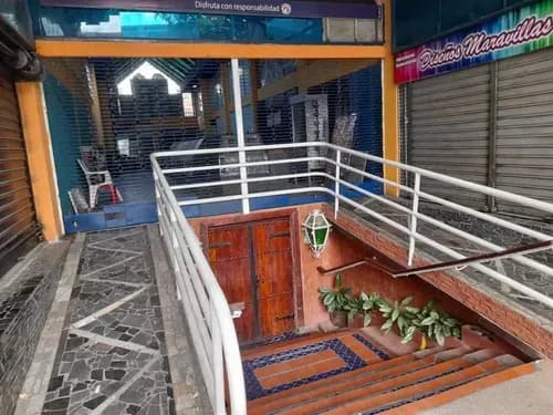 Carolina Romero Vende Centro Comercial La Luz En Avenida Bolívar Norte Elcc-001. Sólo Clientes
