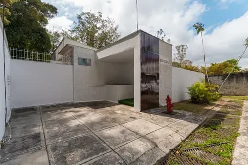 Venta Casa En Los Guayabitos. Baruta. Eg