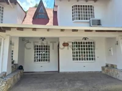Casa en venta las Acacias