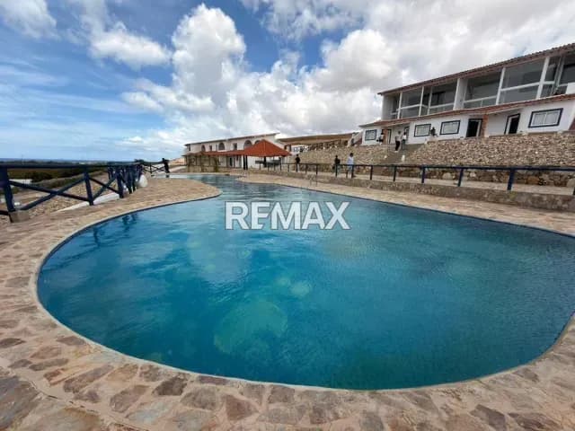 CONJUNTO PRIVADO COMPLETO CON VISTA AL MAR DESDE 2 VILLAS Y 9 TOWN HOUSES, CON PISCINA, JARDINES Y TERRENO EN PARQUE NATURAL EN LA PENINSULA DE MACANAO