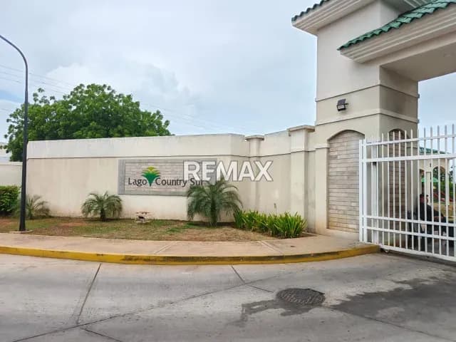 Apartamento en Lago Country Sur