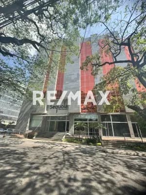 ALQUILER DE LOCAL COMERCIAL. En Centro Empresarial Sequoia