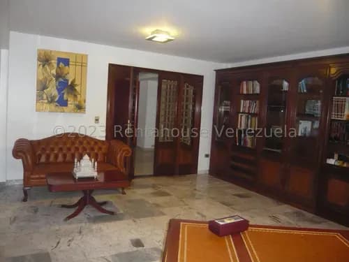 ¡el Oasis De Lujo Y Entretenimiento Que Tu Familia Merece! Casa En Venta En Macaracuay 24-2577