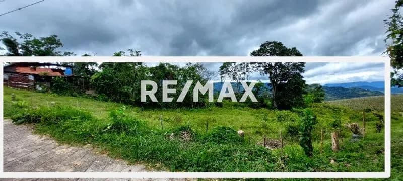 En Venta Terreno Propio ubicado en Santa Rita via que conduce al Pueblito con excelente ubicación a Pie de calle.