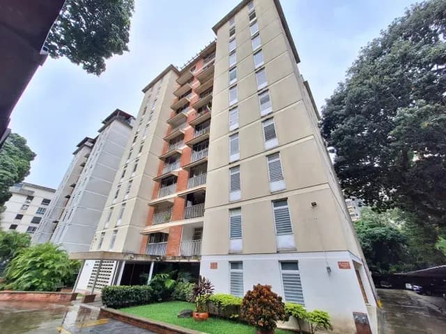 ALQUILER DE APARTAMENTO EN LA URB. SANTA EDUVIGIS