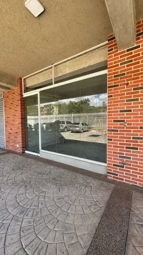 Venta De 2 Locales Comerciales En Centro Comercial Palma Real, Nueva Casarapa, Guarenas