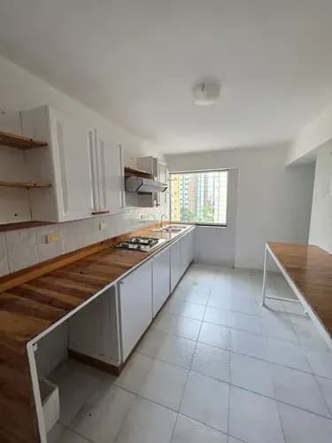 Impecable Apartamento En Valencia Valles De Comoruco