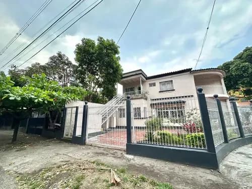 Fondo De Comercio De Estética En Venta / Alquiler Apdc Ppal, Barrio Obrero San Cristóbal Mg611