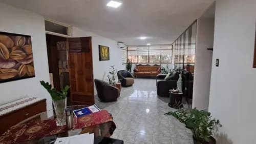 E-8256. Alexora Vende De Oportundad Amplio Y Hermoso Apartamento Ubicado En Piso Uno, En Prebo, Urb. Sabana Larga, Res. Parque Los Mangos. (3,2,1)