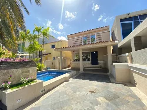 En Alquiler Bello Y Acogedor Palafito Vacacional Con Piscina En El Complejo Turistico El Morro En Casa Bote A En Aquavillas En Lecheria