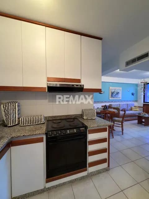 en venta apartamento edificio cocotero mar ii