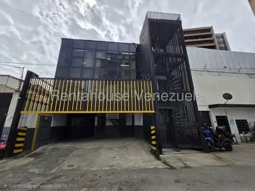 En Alquiler Segunda Planta De Edificio Industrial En Altamira Ideal Para Depósito, Oficina O Centro De Producción. Codg Mas 26-13020