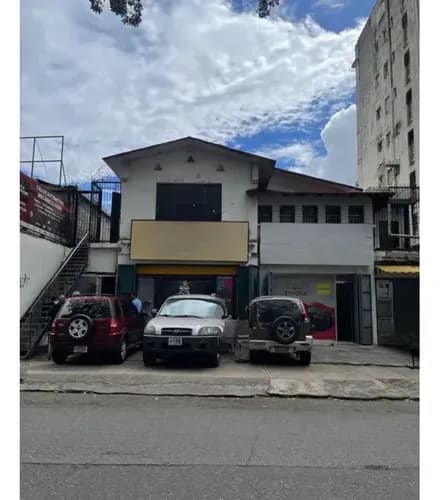 Venta De Casa Comercial Av Panteón San Bernardino