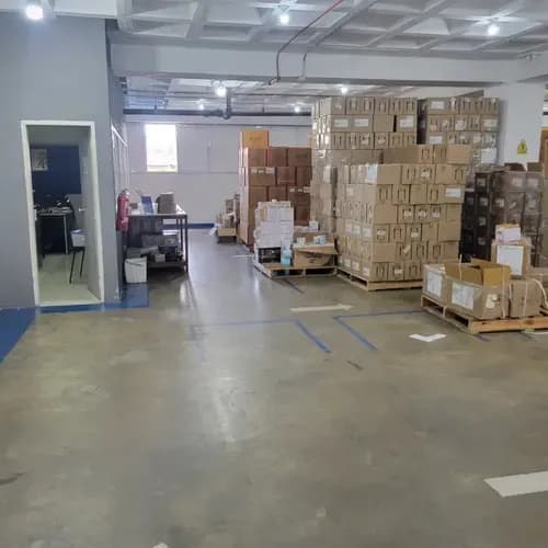 (gc) Alquilo Piso Industrial En La Urbina, 750 M2
