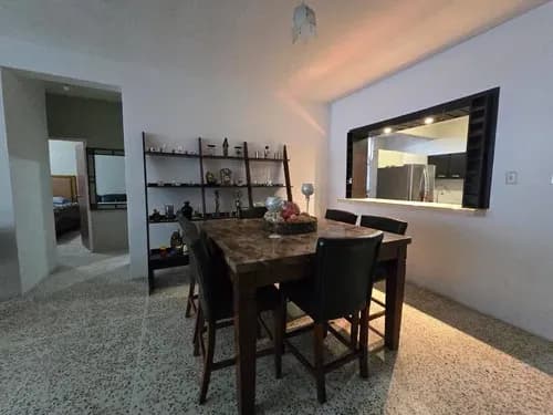 Lerry Paez Vende Amplio Apartamento Planta Baja A Pocos Metros La Av. Bolívar Norte Valencia Cod 330206