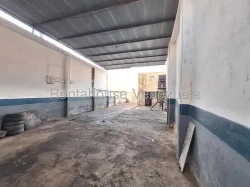 Daniela Linarez Alquila Galpón Con Local Ideal Para Ventas De Repuestos Y Mantenimientos Mecánicos Con 2 Baños, Oficina, Ubicado En El Centro De Barquisimeto
