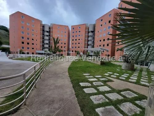 Apartamento Remodelado En Alquiler, Urb. El Cigarral