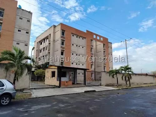 Apartamento Venta Moderno Y Espacioso En Urb La Florida De Valencia