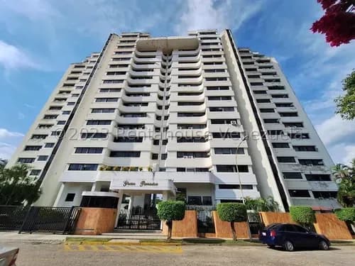 En Venta Apartamento Tipo Hermoso Penthouse Duplex, Con Excelente Distribución Y Acabados, Inm 26-5959. El Parral, Solo Clientes