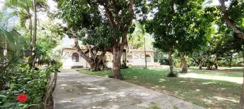 Terreno En Venta En Los Chorros 3000 Metros Caracas Angela Tochon