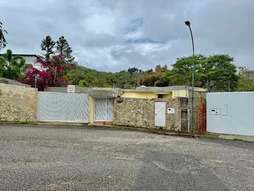 Se Vende Casa La Lagunita 620m2c, 1250m2t, 7h,7b,4ptos, Jardin, Terraza