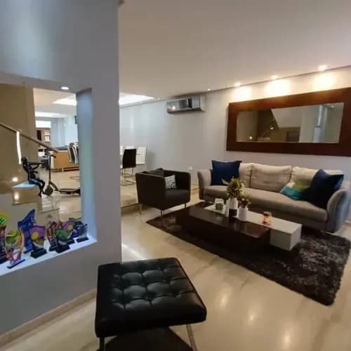 En Venta Town House Amoblado - Urb. Valles De Camoruco, Valencia, Planta 100 %, Pozo, Piscina (o.r)