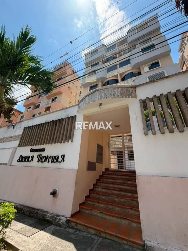 Venta de apartamento en Cojunto Residencial Sierra Ventura Las Acacias