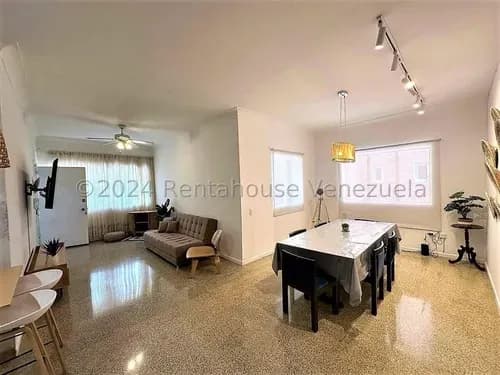 Nc Apartamento En Venta En El Rosal Con Amplios Espacios Y Terraza Acogedora 26-895