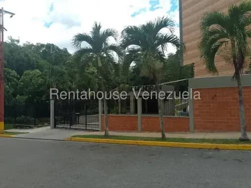 Norma Piña Rah Ofrece En Venta Lindo Apartamento, Piso Bajo, Excelente Ubicación. En Urb. Campo Alegre, Valencia Cod- 26-3364 *** Solo Clientes Directos ***