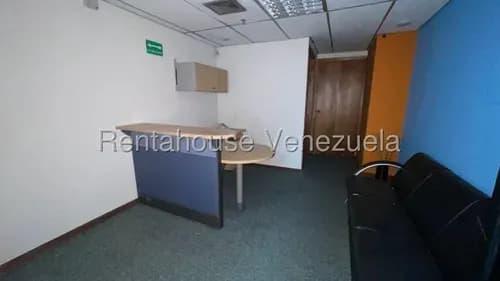 Amplia Oficina En Venta - Urb. Chacao