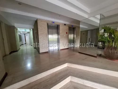 En Alquiler Apartamento En Alto Prado. Cod Flex: 26-21604